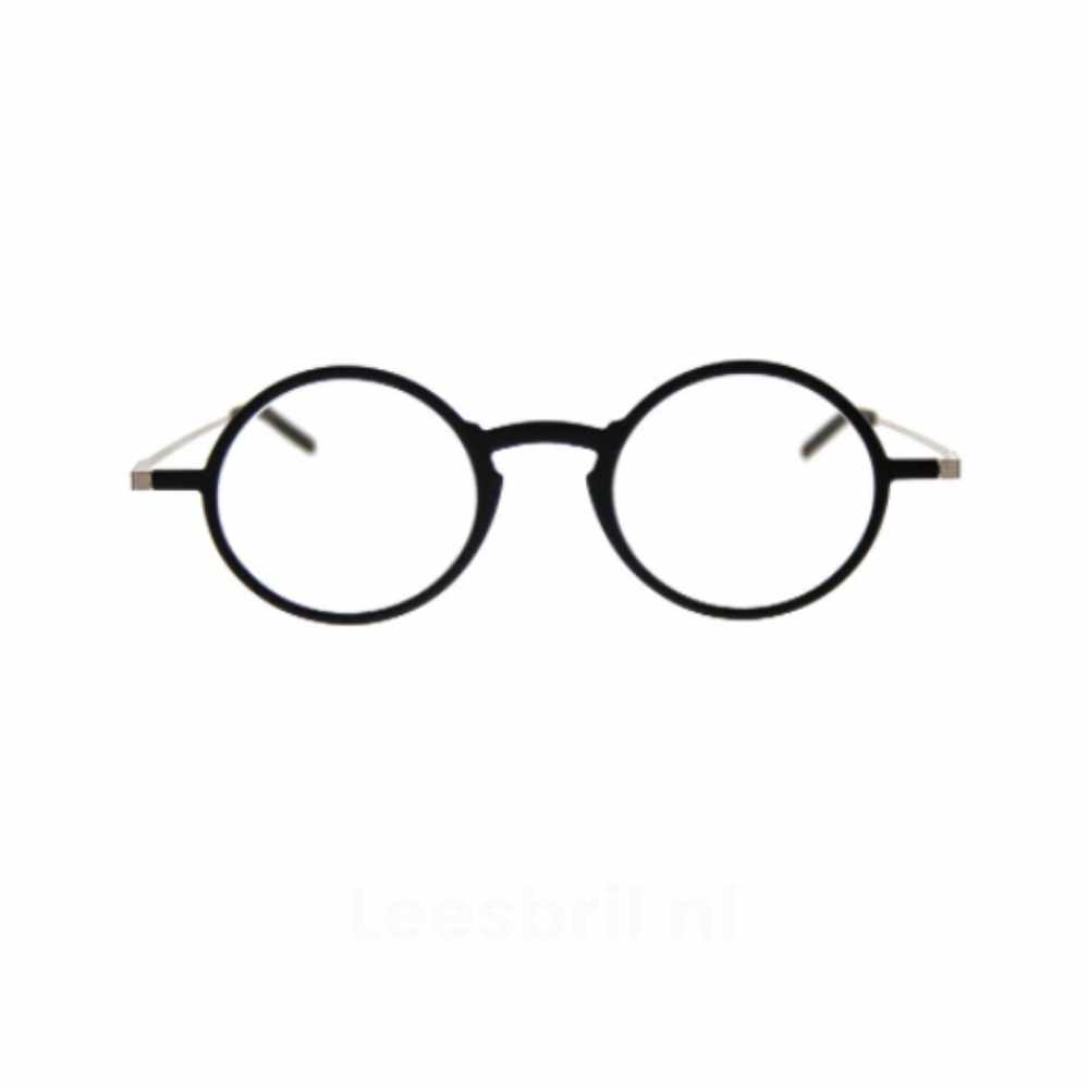 Read Eyewear Chapter 33